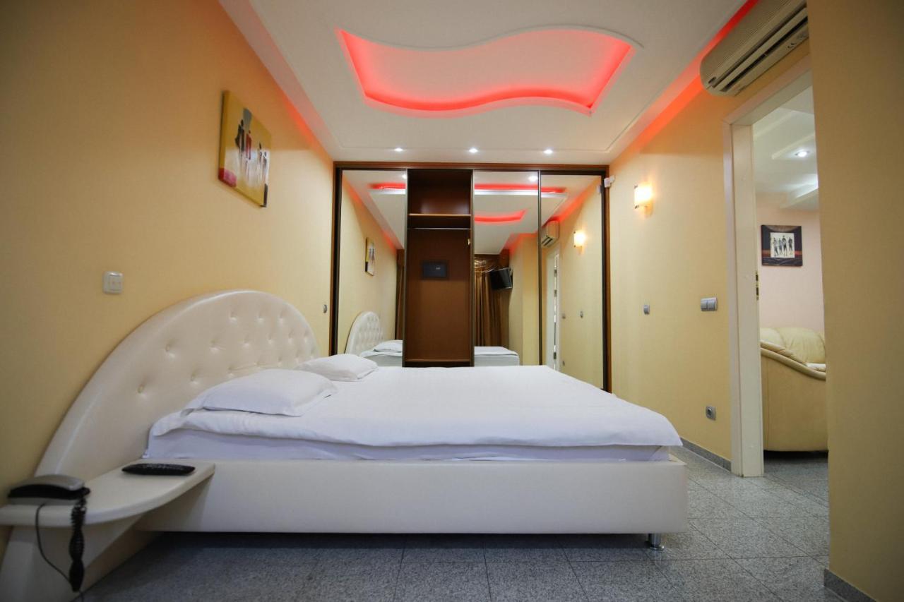 Prestige Aparthotel